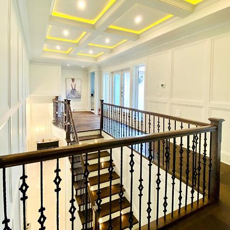 ريتشموند، كولومبيا البريطانية Vancouver Shangrila House المظهر الخارجي الصورة