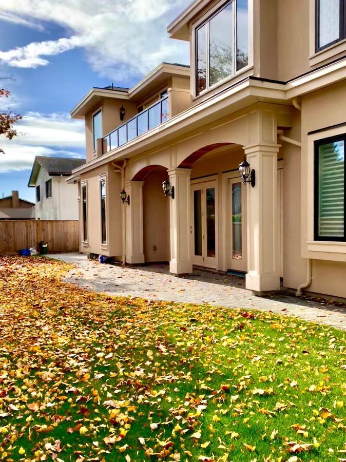 ريتشموند، كولومبيا البريطانية Vancouver Shangrila House المظهر الخارجي الصورة