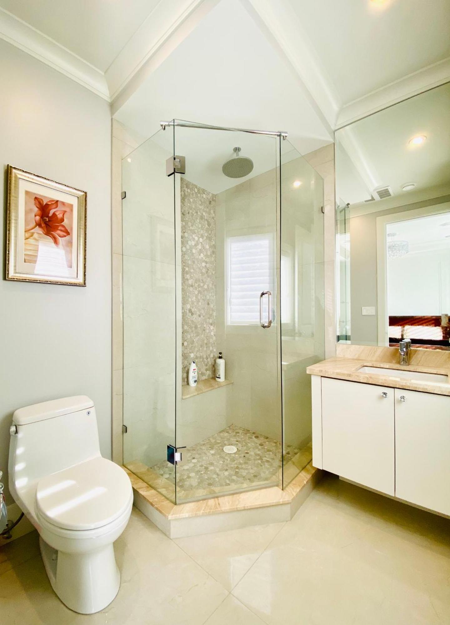 ريتشموند، كولومبيا البريطانية Vancouver Shangrila House المظهر الخارجي الصورة