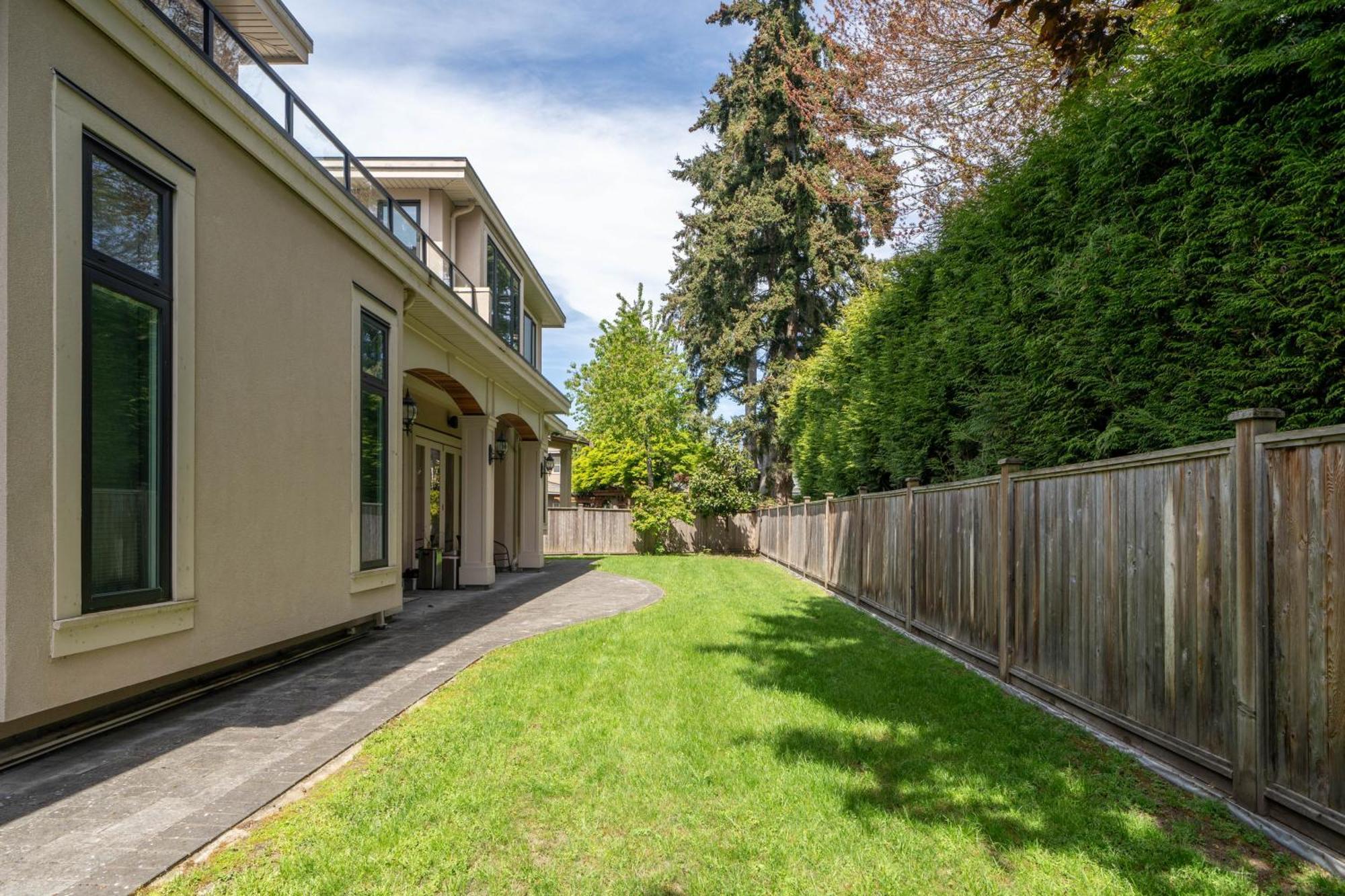 ريتشموند، كولومبيا البريطانية Vancouver Shangrila House المظهر الخارجي الصورة